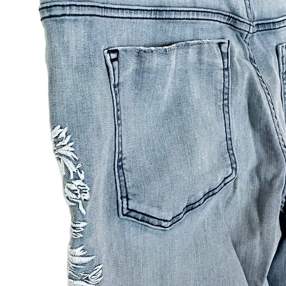 Simply Vera Vera Wang Skinny Jeans Embroidered Women Size 12 Capri Light Denim - Picture 5 of 11